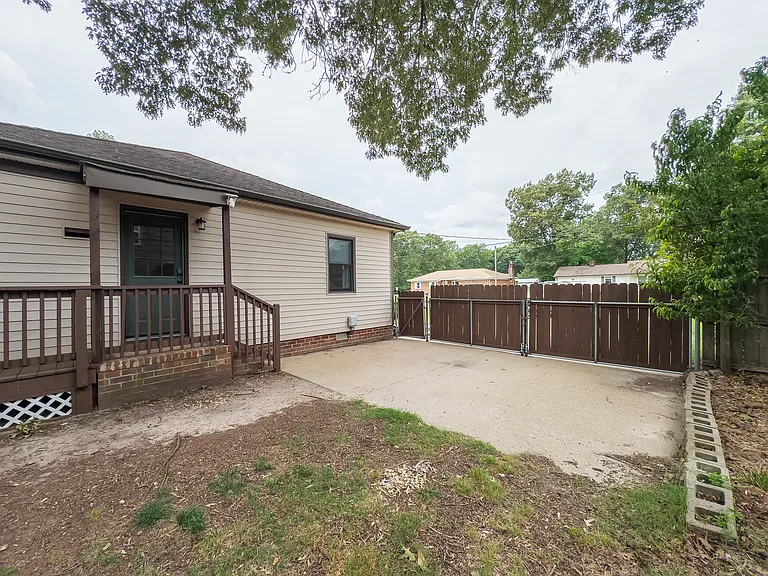 7205 John Elizabeth Pl — Photo 63