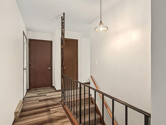 4th image of 3145 Comet Avenue