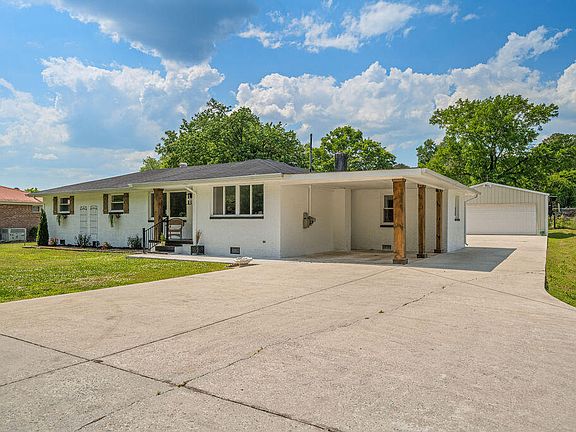 3rd image of 7803 Middle Valley Rd