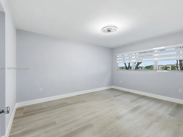 550 SW 138th Ave #206K — Photo 10
