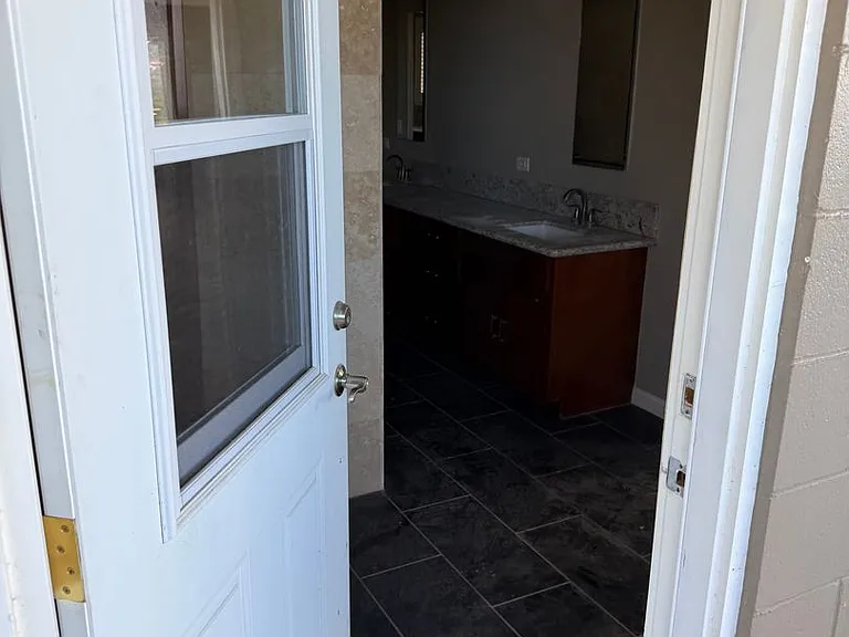 1627 Paula Drive — Photo 36