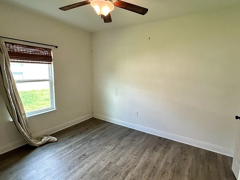 23298 Lieutenant Ave — Photo 23