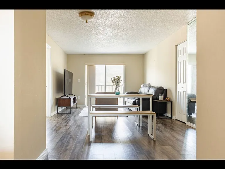 1605 Pennsylvania Ave — Photo 13