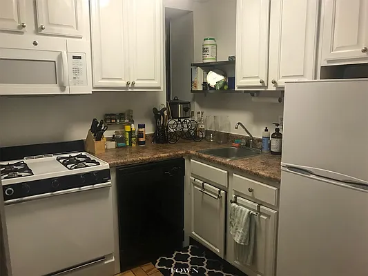 Rented by Town Residential | media 10