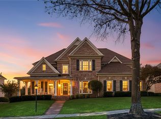 1043 Meadow Club Ct, Suwanee, GA 30024