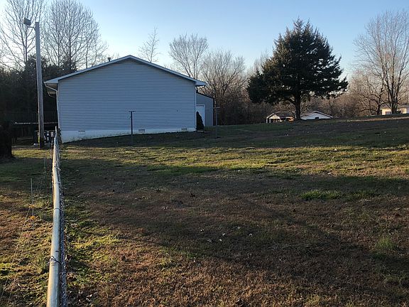 4th image of 17138 Cedar Valley Dr
