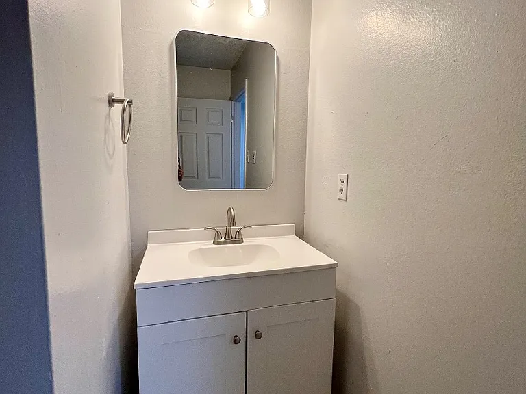 Unit Photo