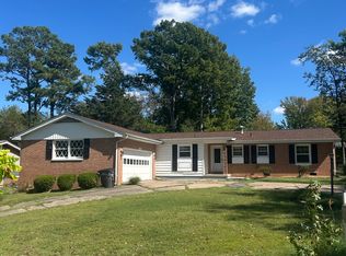 1013 S Briarwood Dr, Carbondale, IL 62901