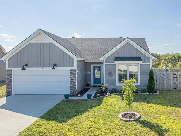 5537 Baywater Dr, Newburgh, IN 47630