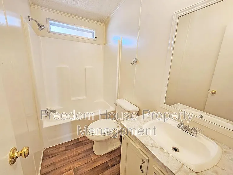 1441 W Betty Ave #1 — Photo 16