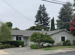 2587 W Pueblo Ave, Napa, CA 94558