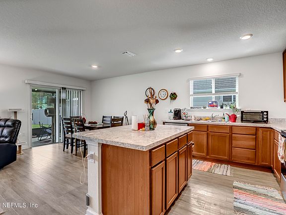 4th image of 6619 SANDLER LAKES Drive