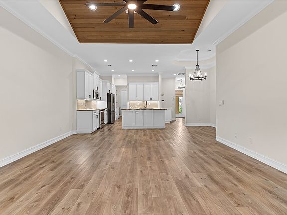 2nd image of 2025 Bridgepointe Cir Unit 118