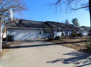 2123 Crestwood Ln, Keokuk, IA 52632