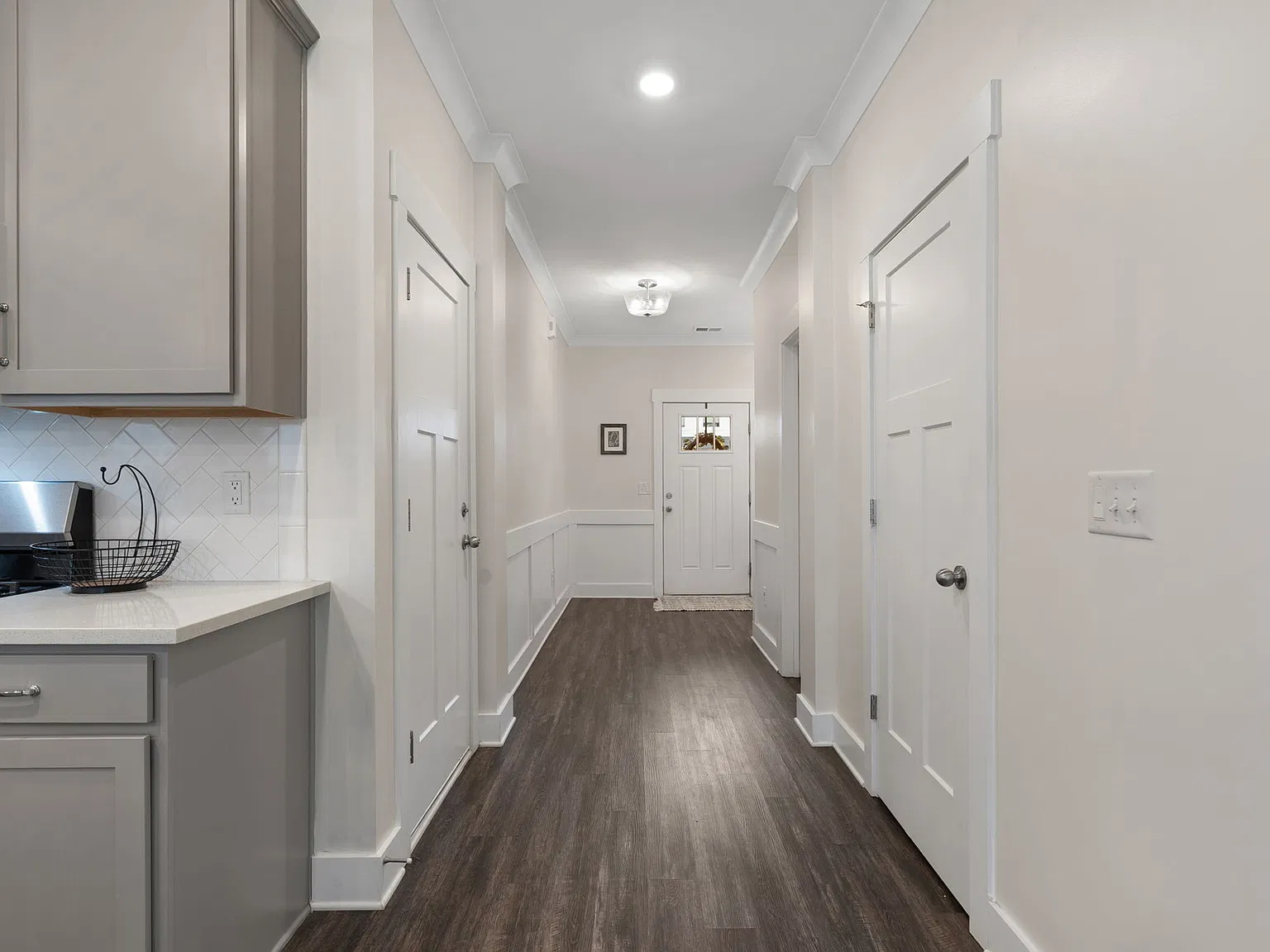 3 bed, 1700 sqft, $1,900 — Photo 1
