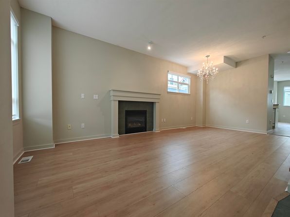 4 bedroom rental in Vancouver — photo 2