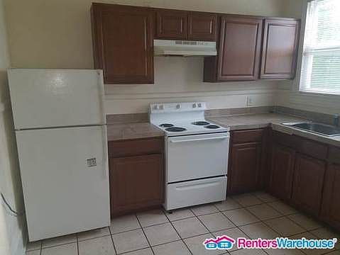 2nd image of 1309 Prentis Ave APT 1