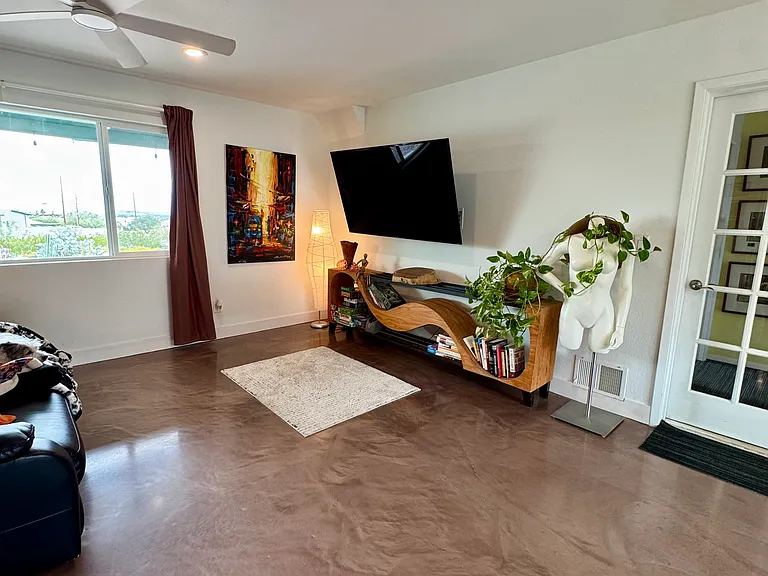 10419 S 27th Ave — Photo 10