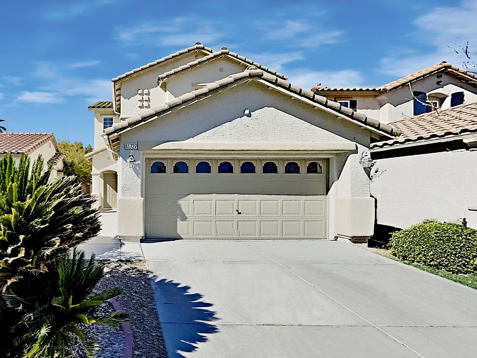 1st image of 11727 Bella Luna St