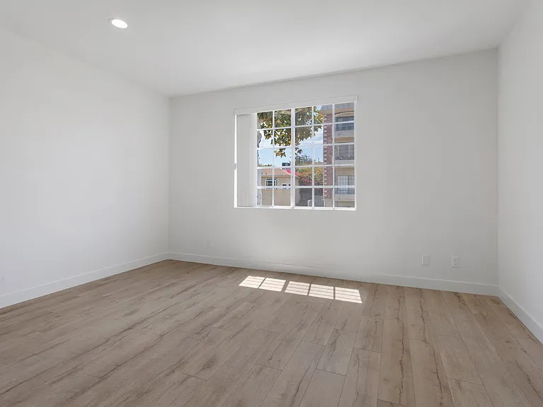 10755 Massachusetts Ave #102 — Photo 19