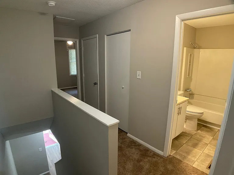 13 Astor Ct #.0 — Photo 23