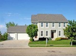 2910 Clover Pl SW, Rochester, MN 55902