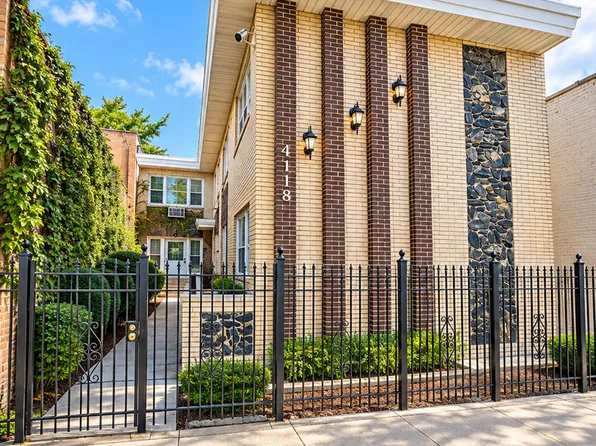 4118 W 63rd St, Chicago, IL 60629
