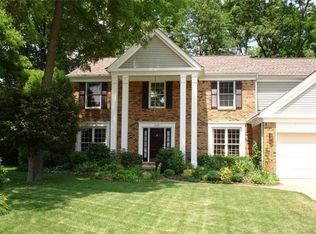 3230 High Ridge Ct, West Bloomfield, MI 48324