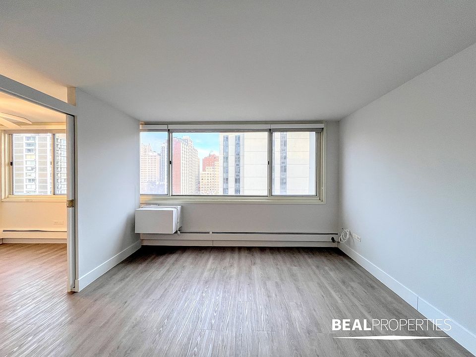 1st image of 1344 N Dearborn Pkwy #18J