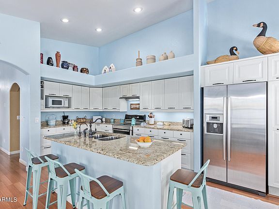 4th image of 19116 N 65TH Avenue
