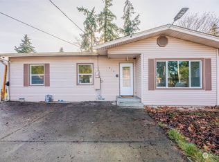 816 107th St S, Tacoma, WA