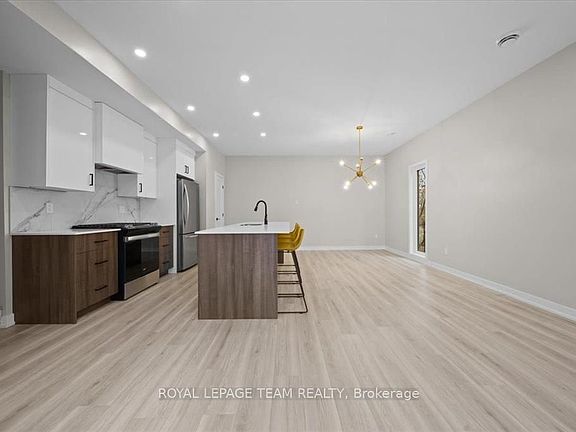 5th image of 304 Lanark Ave #D