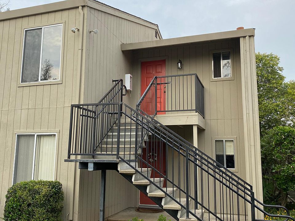 1st image of 2763 Larkspur Ln APT 6