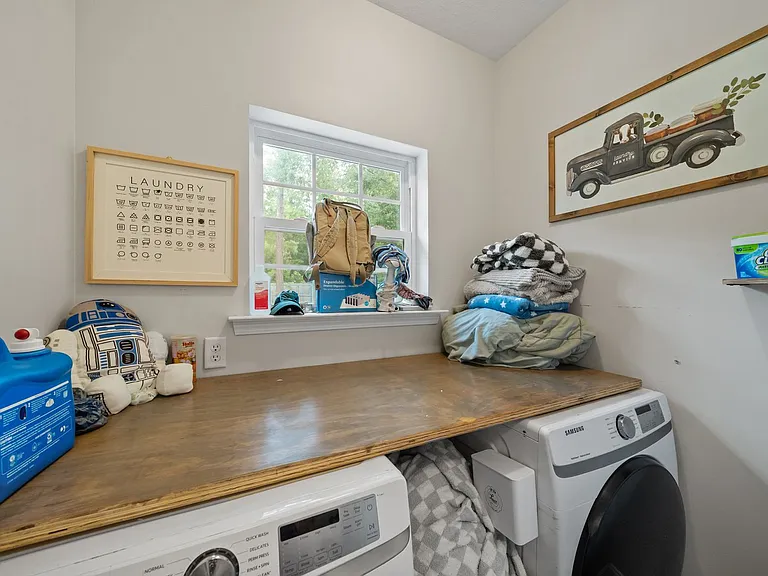 118 Clay St NE — Photo 34