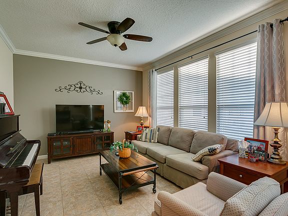 4th image of 109 Richmond Dr