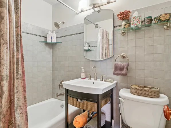 160 West End Avenue 24GH image 10 of 11
