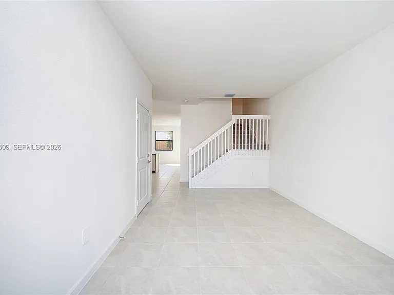 11932 SW 246th Ln — Photo 4