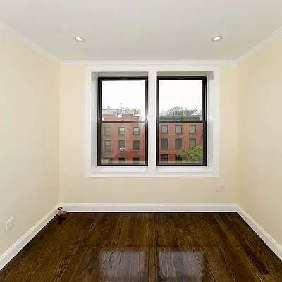 Rented by Avenues Real Estate | media 18