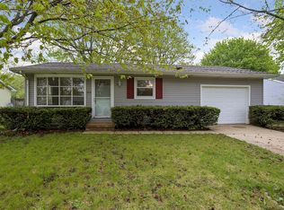 614 Creve Coeur Dr, Champaign, IL 61822