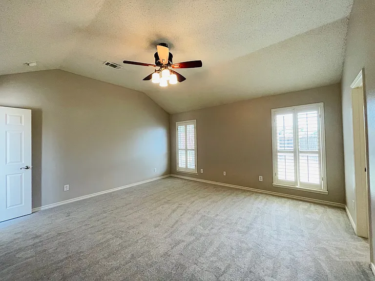 5621 Flowerwood Ln — Photo 24