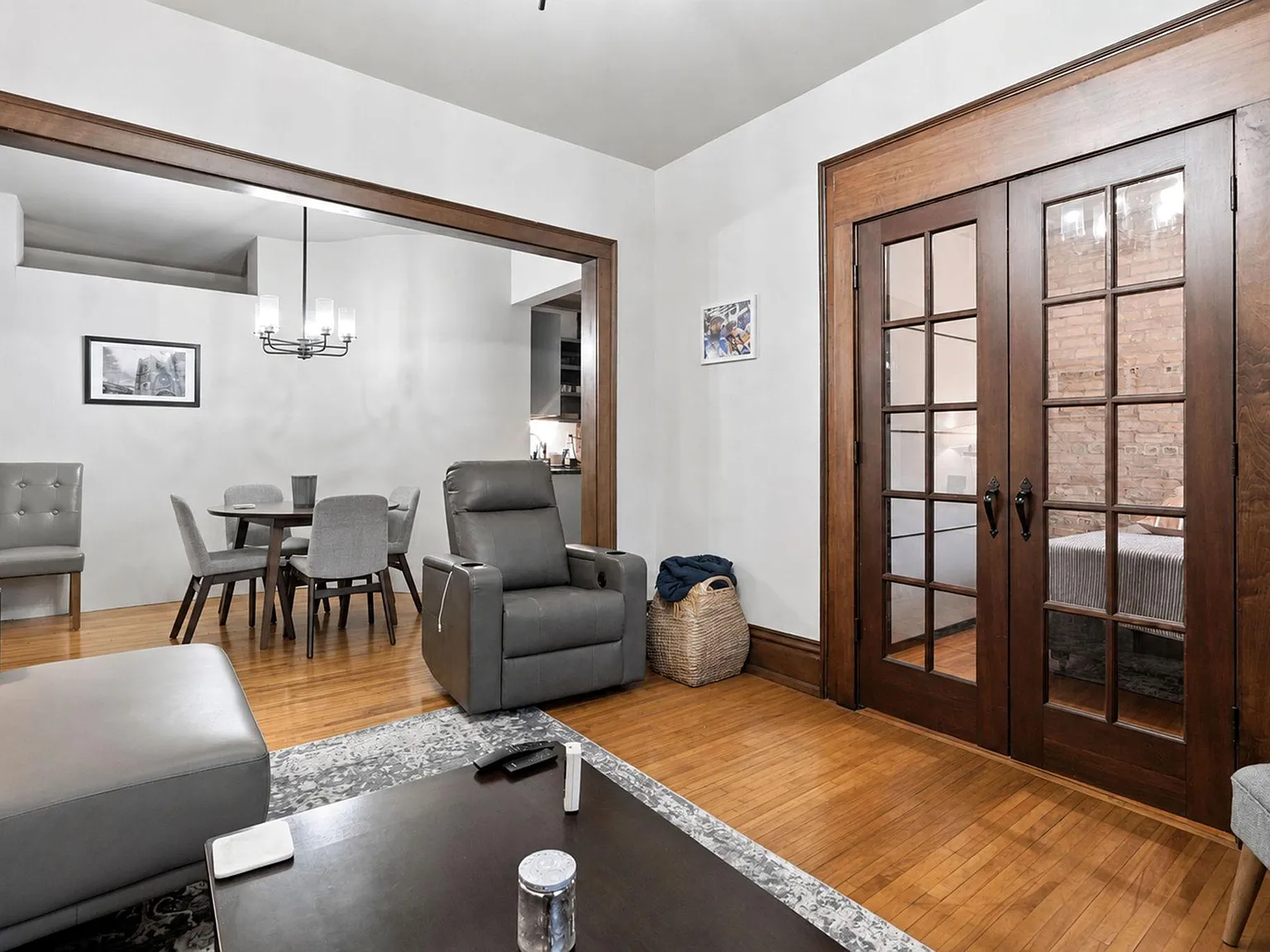 2 bed, 1.0 bath, 801 sqft, $1,195 — Photo 4