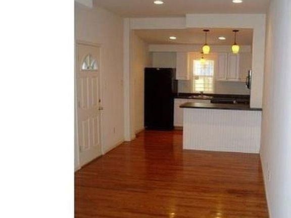 4th image of 2025 N 18th St #B