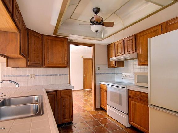 5th image of 3150 Ottawa Ct