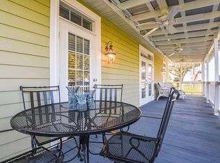 218 W Second St, Pass Christian, MS 39571