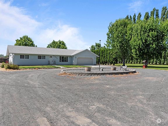 4th image of 4218 Orchard Drive NE