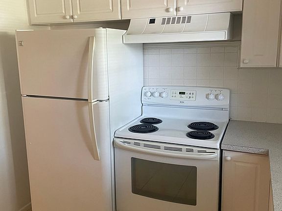 5th image of 5330 8th Street Ct W #B