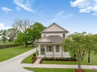 336 Sycamore Cir, Brusly, LA 70719