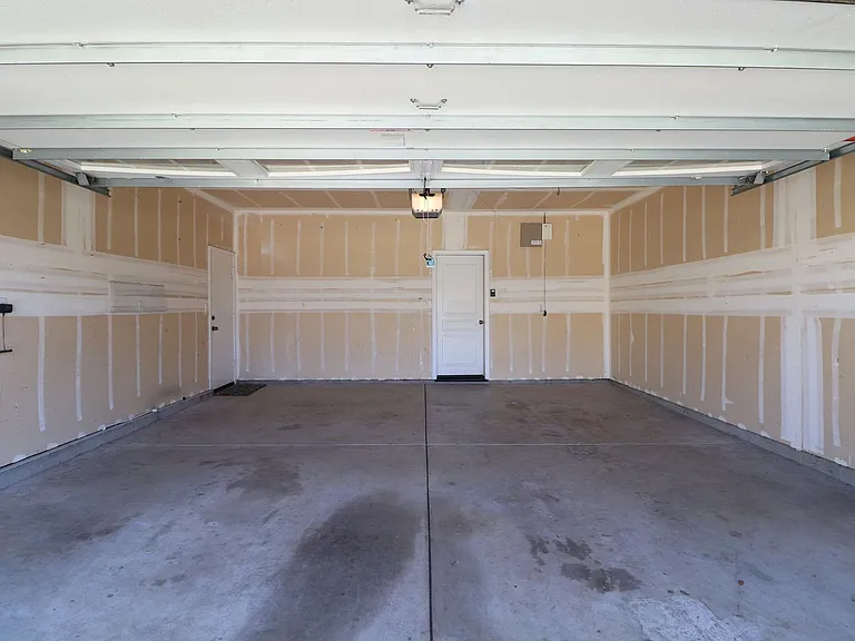 918 Louisa Ter — Photo 18