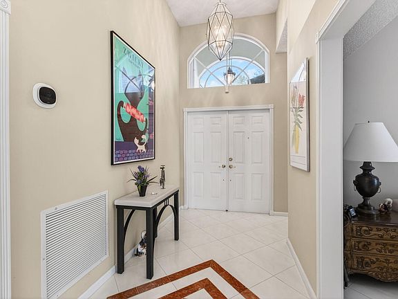 4th image of 7854 Stanza Street