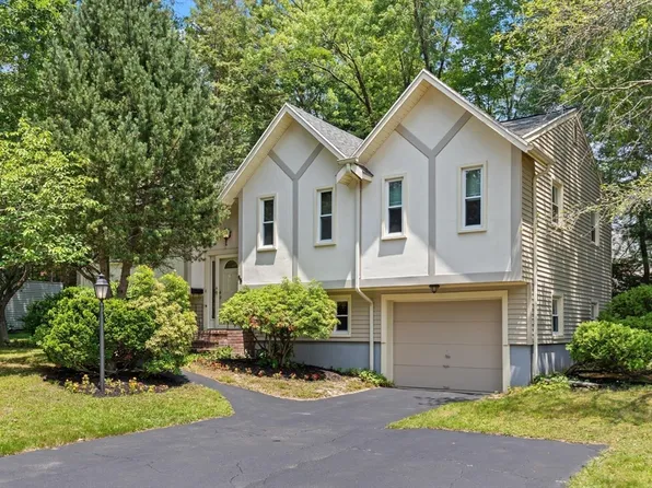 65 Margery Rd, Brockton, MA 02301